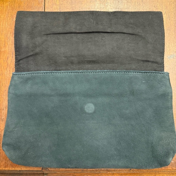 Anthropologie Black/Gold(bronze) metallic leather clutch NWOT - Picture 3 of 5